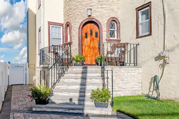 Atlantic Beach, NY 11509,2004 Bay BLVD