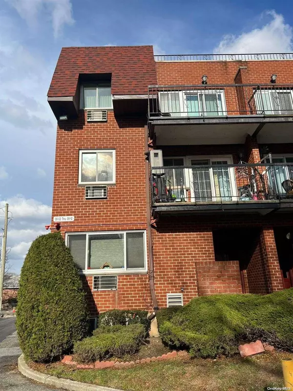 86-02 Dumont AVE #1B, Ozone Park, NY 11417