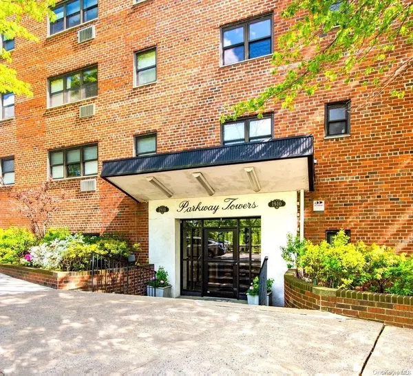 1910 Pelham Parkway S #2A, Bronx, NY 10461