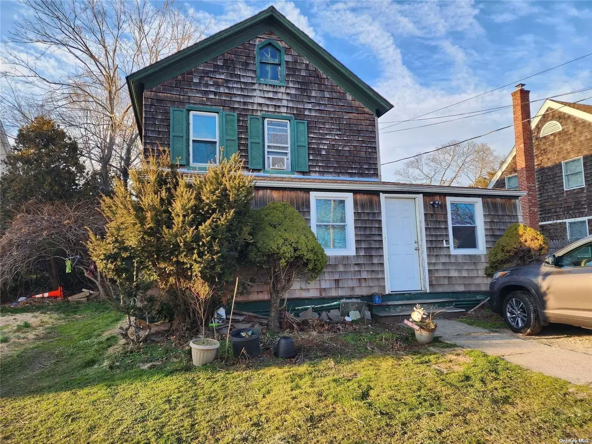 Riverhead, NY 11901,418 Lincoln ST