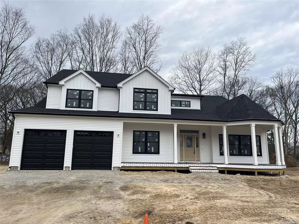 Saint James, NY 11780,7 Marchant Drive