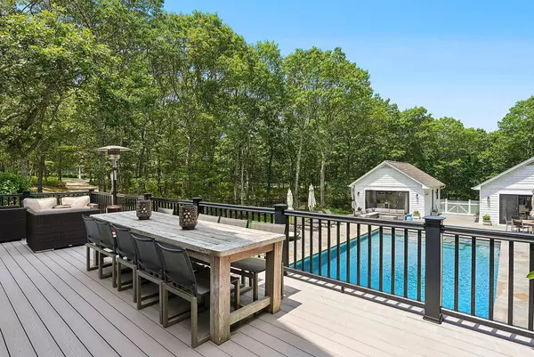 Water Mill, NY 11976,421 Edge Of Woods RD