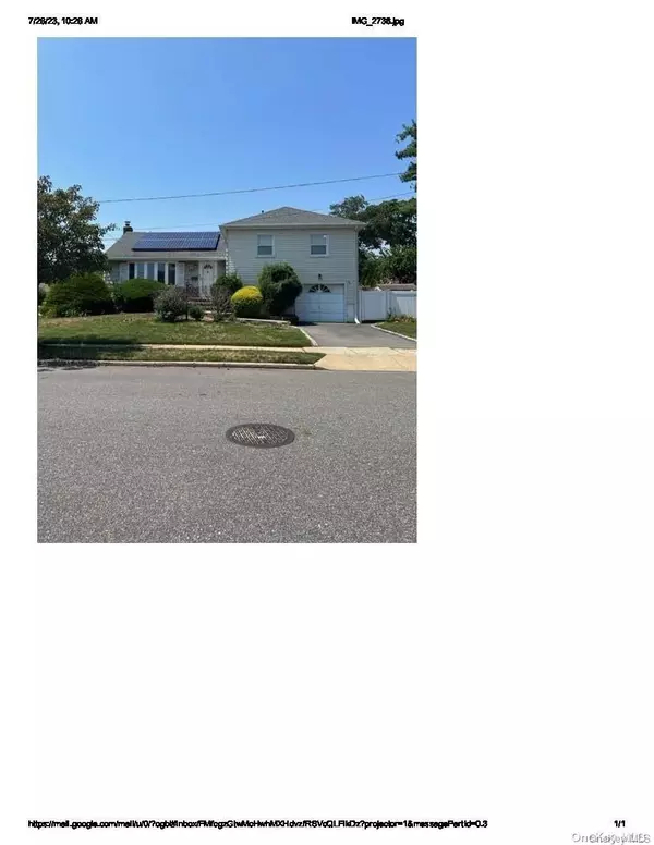 Massapequa Park, NY 11762,205 Richard CT