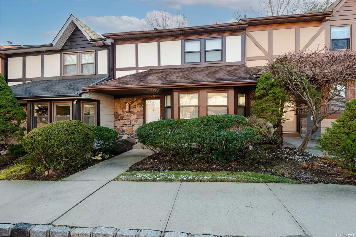 Woodbury, NY 11797,20 Wimbledon CT