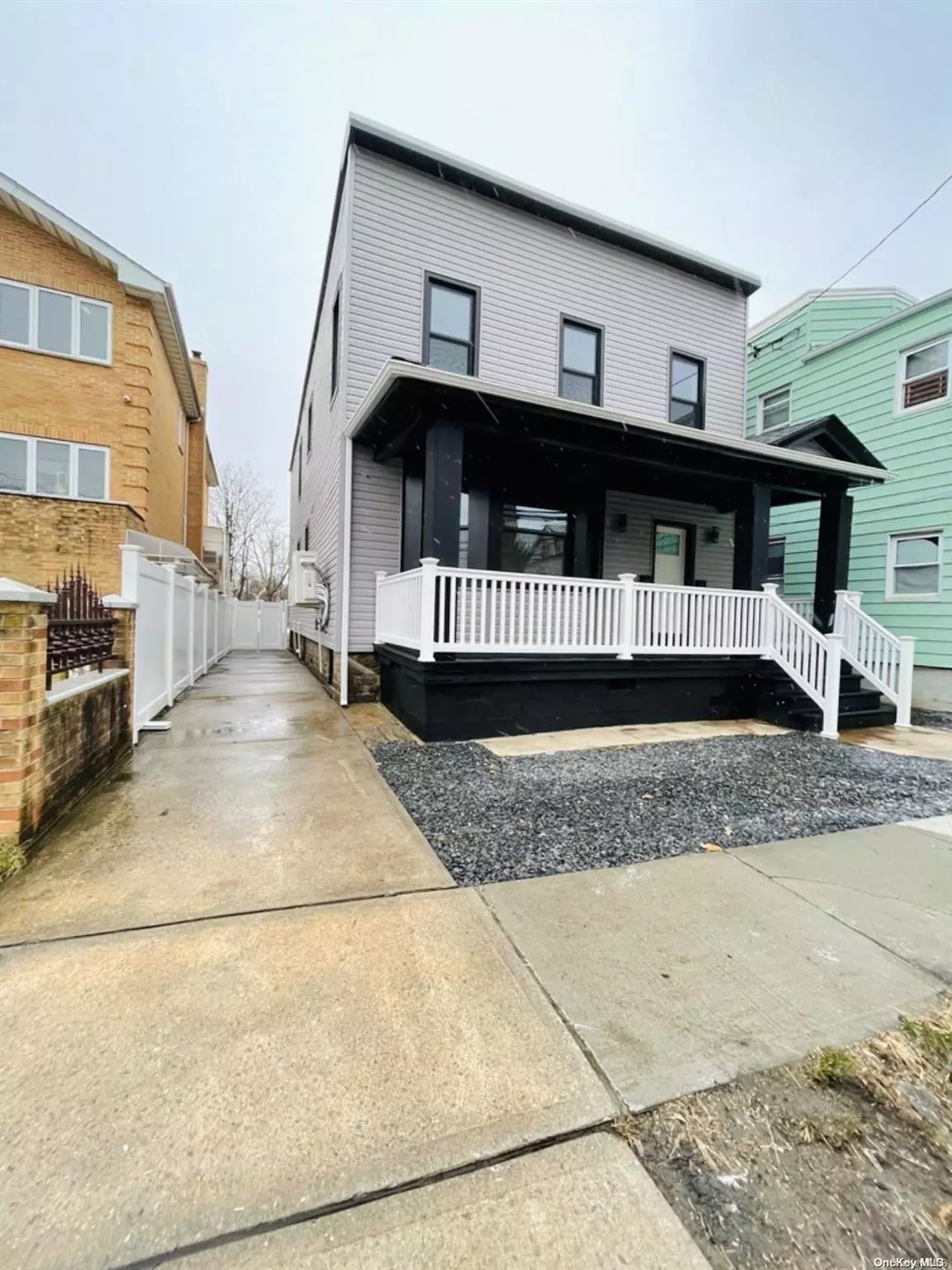 Whitestone, NY 11357,12-50 149th ST