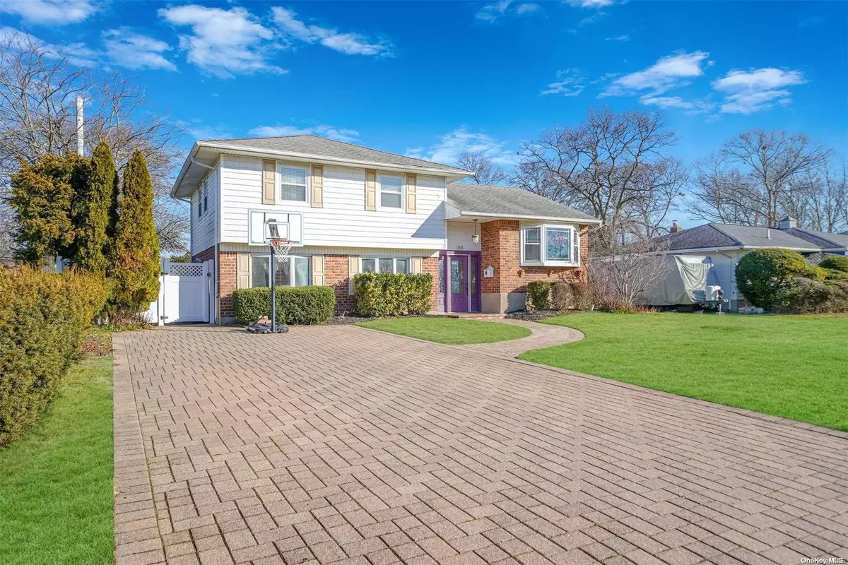 East Islip, NY 11730,165 Marilynn ST