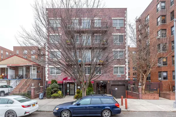 Forest Hills, NY 11375,108-27 63rd AVE #3A