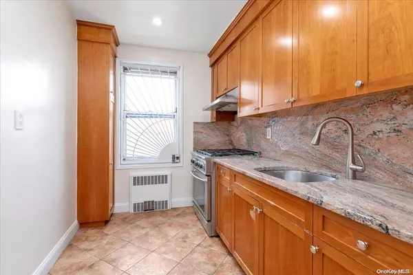 26-21 Union ST #6C, Flushing, NY 11354