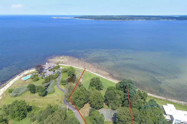 Centre Island, NY 11771,105 Centre Island RD