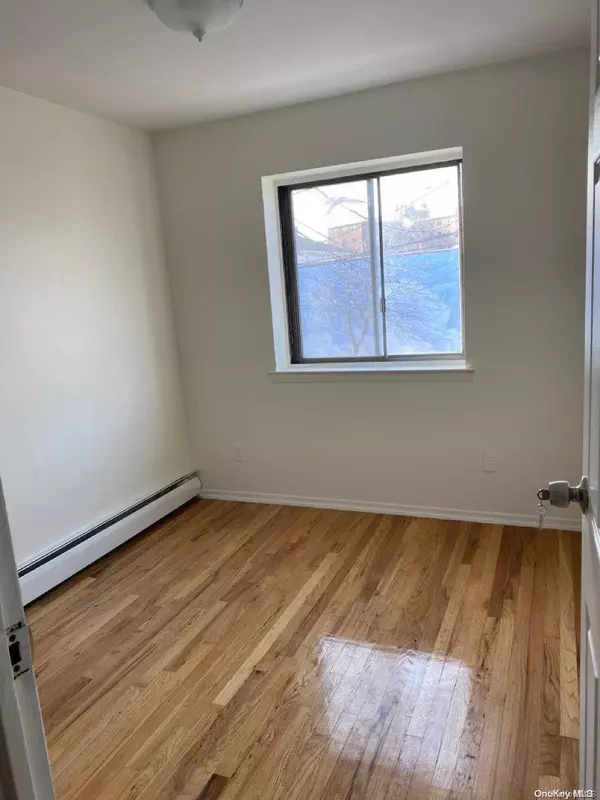 Brooklyn, NY 11208,957 Cleveland ST #2