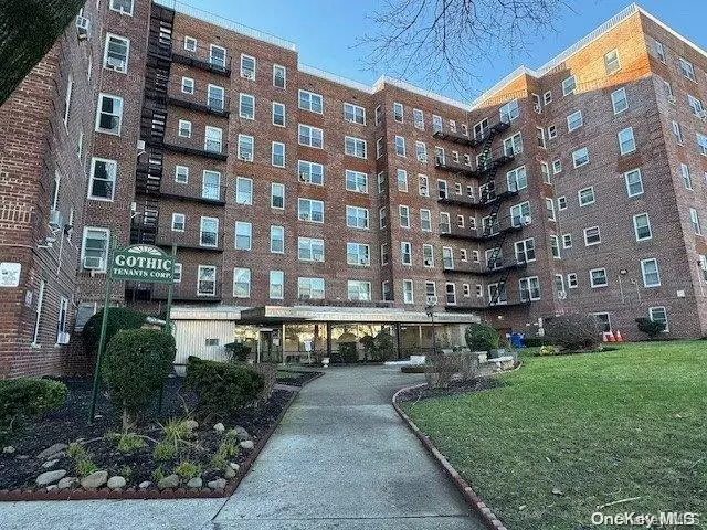 84-50 169 ST #619, Jamaica Hills, NY 11432