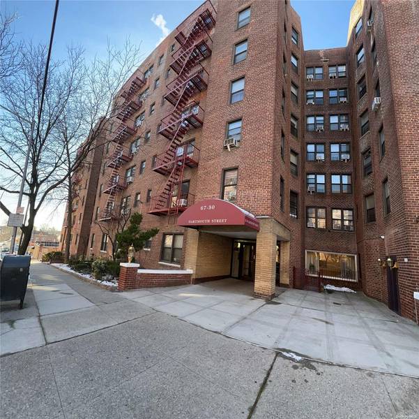 67-30 Dartmouth ST #3U, Forest Hills, NY 11375