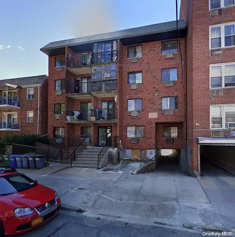 Flushing, NY 11354,144-34 37th AVE #4A