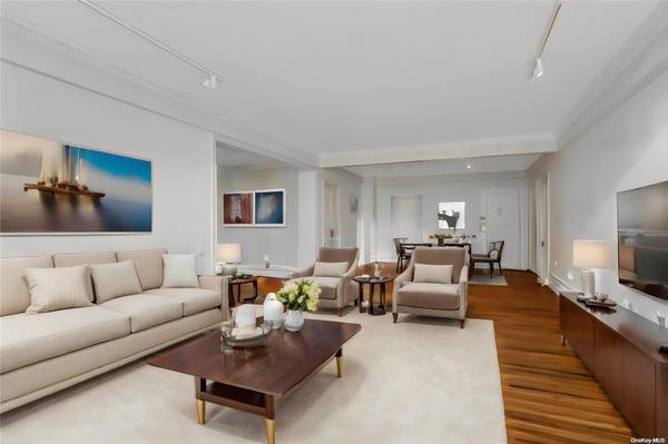 New York (manhattan), NY 10022,25 Sutton PL #16E