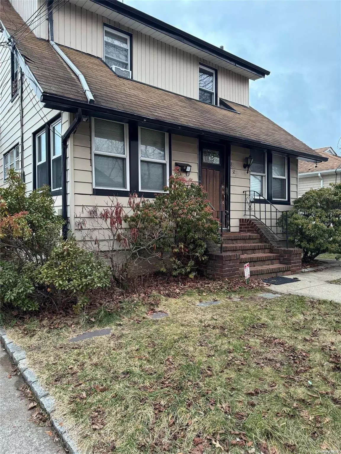 Floral Park, NY 11001,Address not disclosed