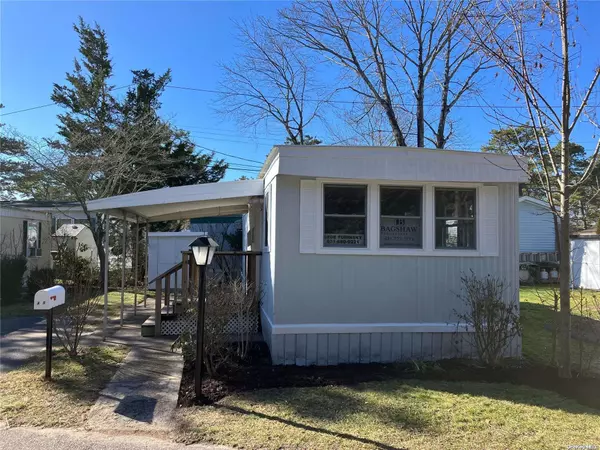 Riverhead, NY 11901,525/A5 Riverleigh