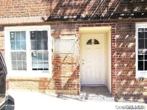 1 Ash PL #1M, Great Neck, NY 11021