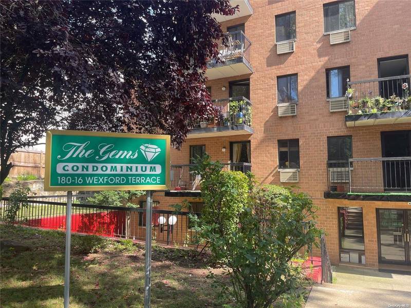 180-16 Wexford TER #2F, Jamaica Estates, NY 11432