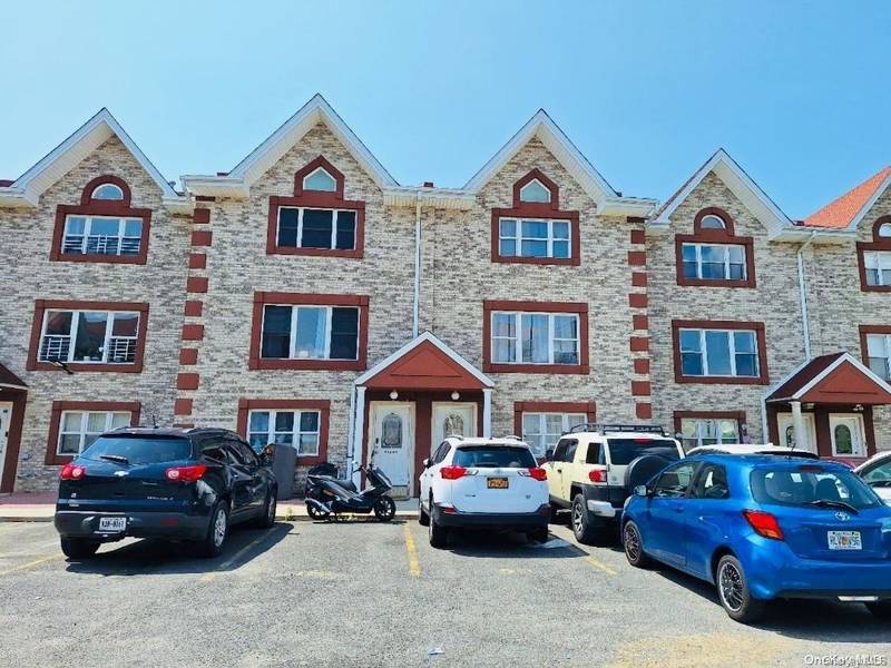 114-11 Taipei CT, College Point, NY 11356