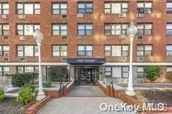 Kew Gardens, NY 11415,123-40 83 AVE #4C