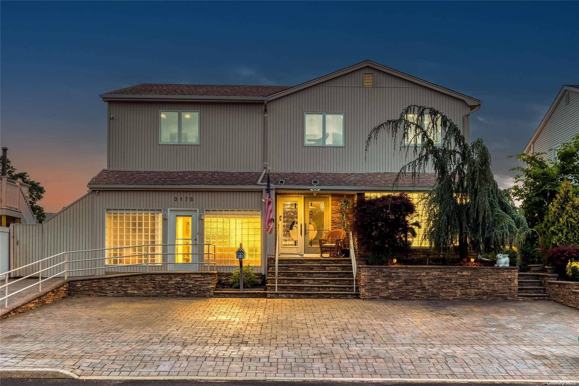 3178 Lee PL,  Bellmore,  NY 11710