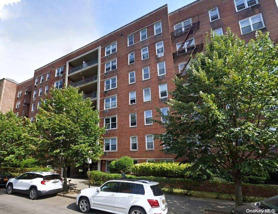 144-30 Sanford AVE #6N, Flushing, NY 11355