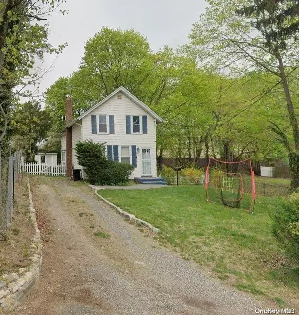 Manhasset, NY 11030,42 Brinkerhoff LN