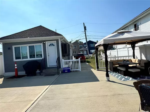 Far Rockaway, NY 11691,520A Beach 43rd ST #A