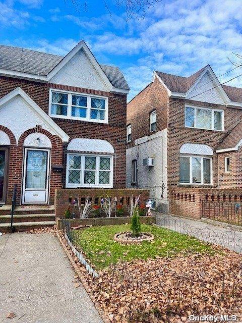 132-12 83rd ST, Ozone Park, NY 11417