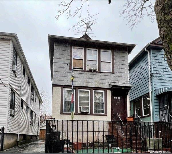 Woodside, NY 11377,41-55 73rd ST