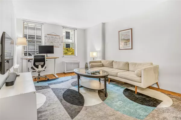 314 W 56 ST #3C, New York (manhattan), NY 10019