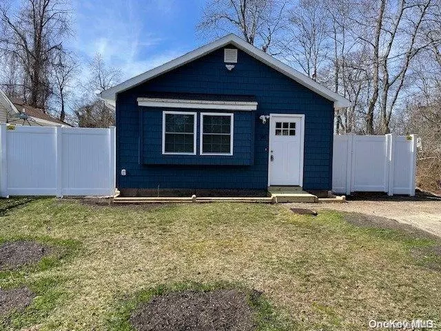 Mastic Beach, NY 11951,96 Elder DR