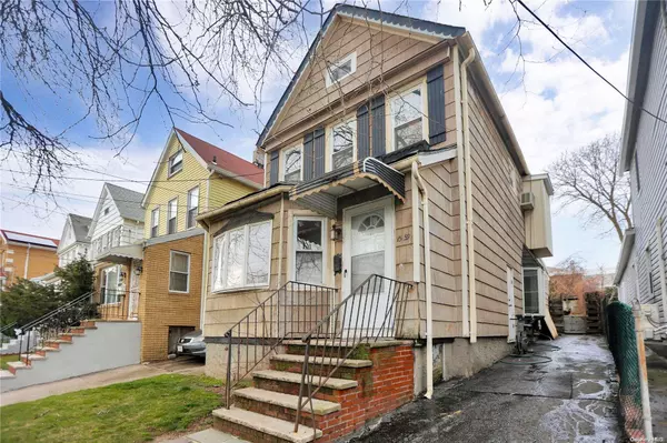 Whitestone, NY 11357,15-59 150th PL