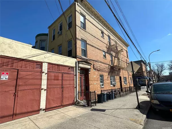 Ridgewood, NY 11385,60-55 70 AVE