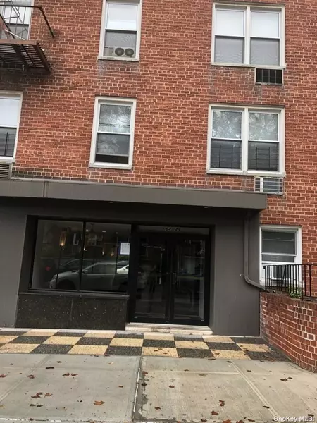 64-49 Wetherole ST #4G, Rego Park, NY 11374