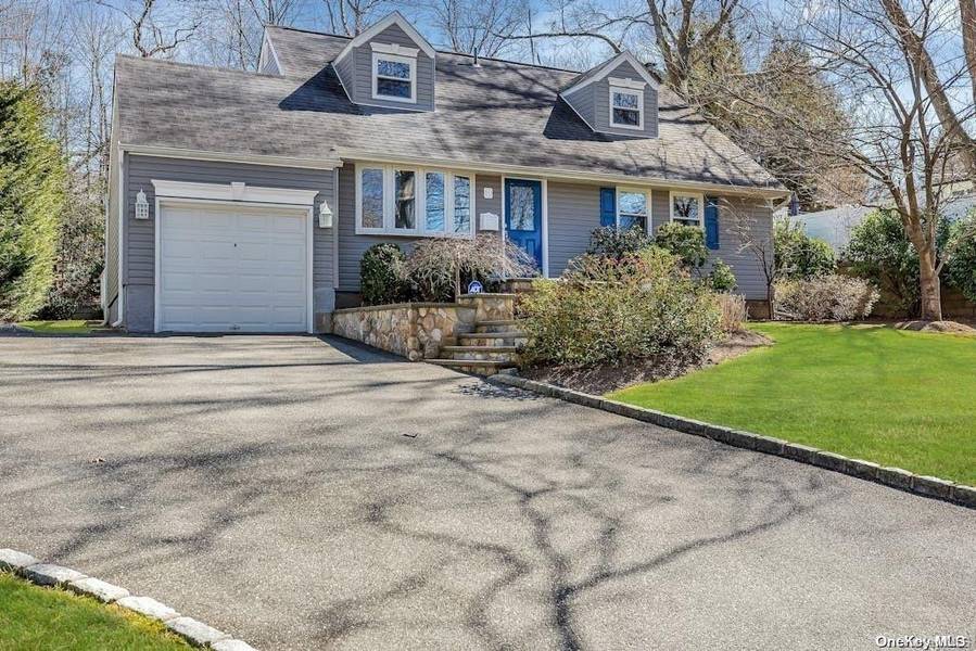 135 1st AVE, Kings Park, NY 11754