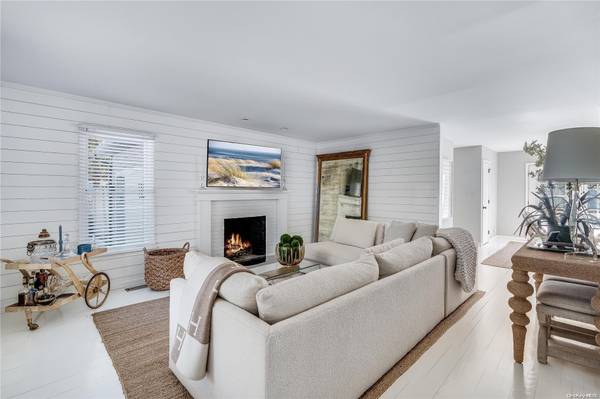 East Hampton, NY 11937,65 Lincoln AVE