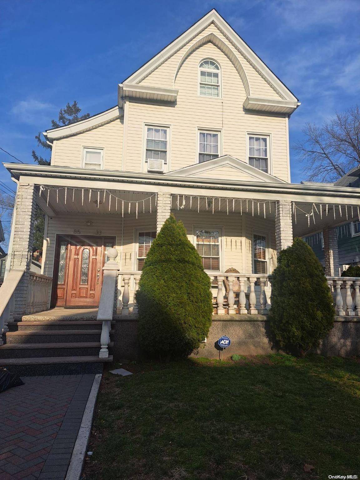 85-33 108th ST, Richmond Hill, NY 11418