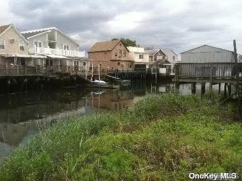Howard Beach, NY 11414,143 Broadway