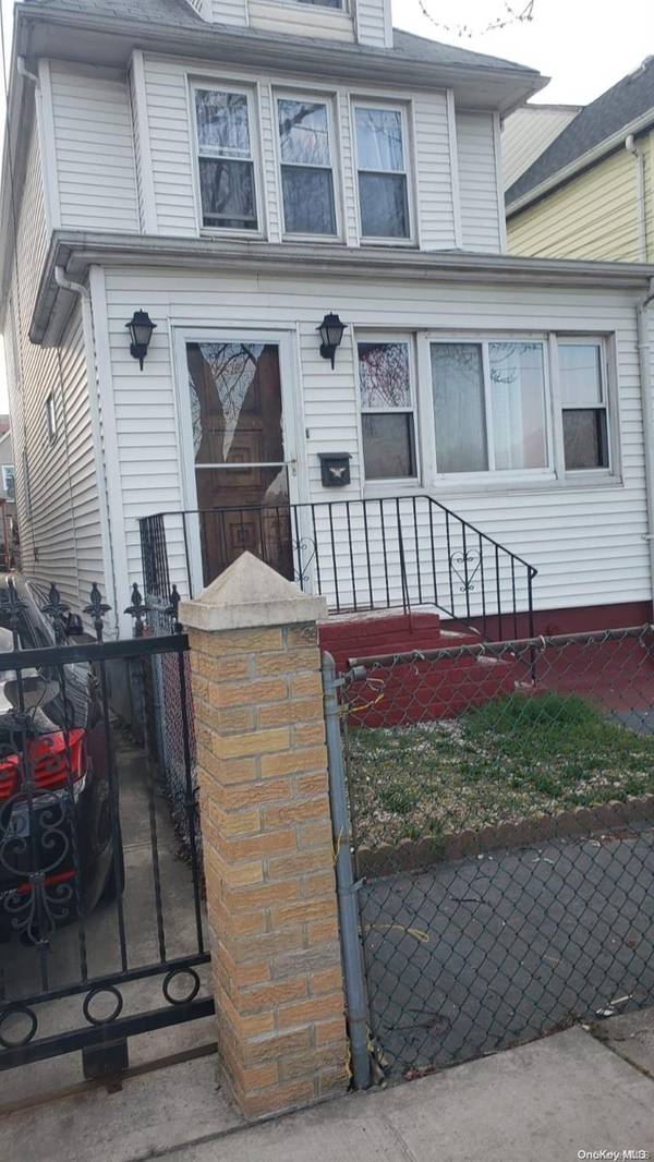 South Ozone Park, NY 11420,109-45 127th ST