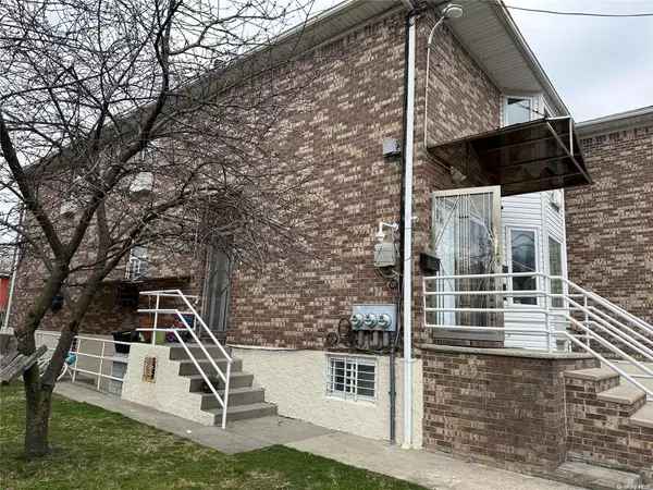 83-14 Homelawn ST, Jamaica Hills, NY 11432