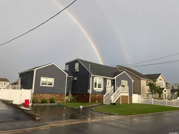 83 Bayview AVE, Babylon, NY 11702