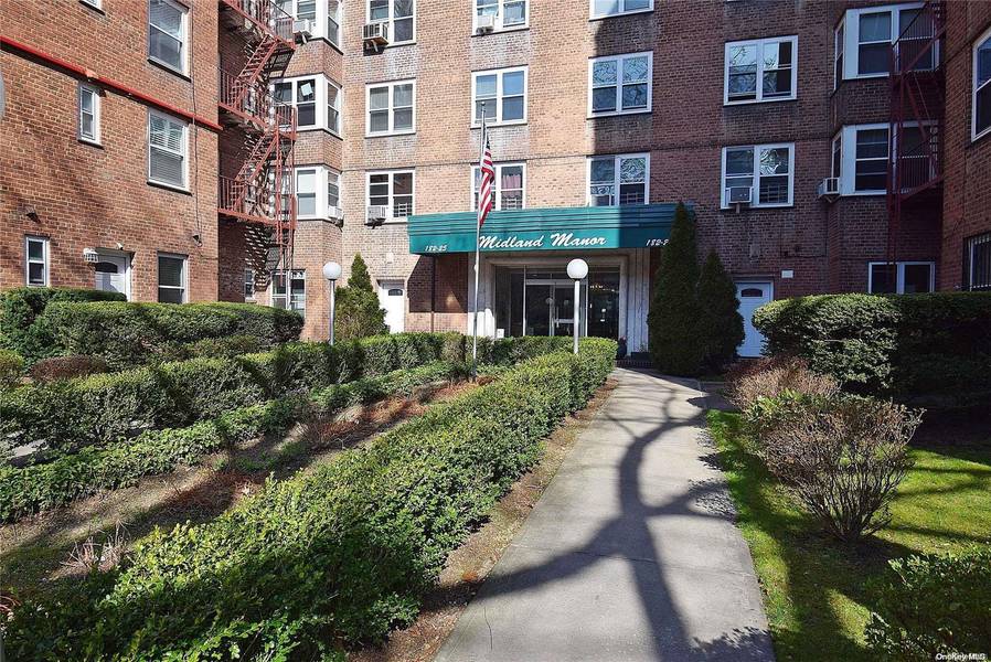 182-25 Wexford TER #514, Jamaica Estates, NY 11432