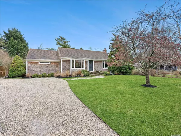 East Quogue, NY 11942,3 Walker CT