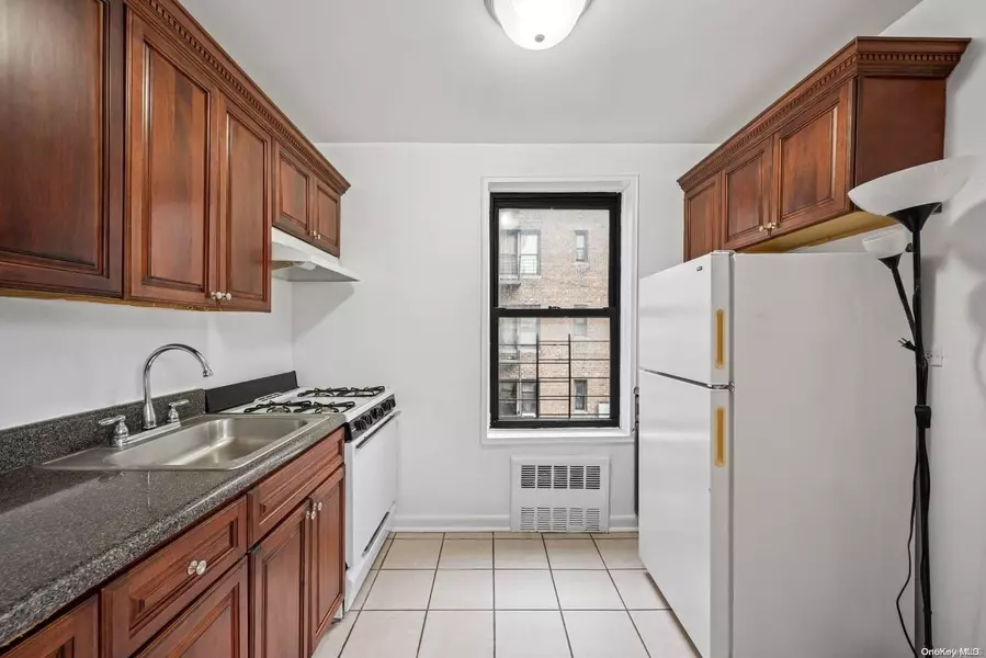 3400 Snyder AVE #4D, Brooklyn, NY 11203