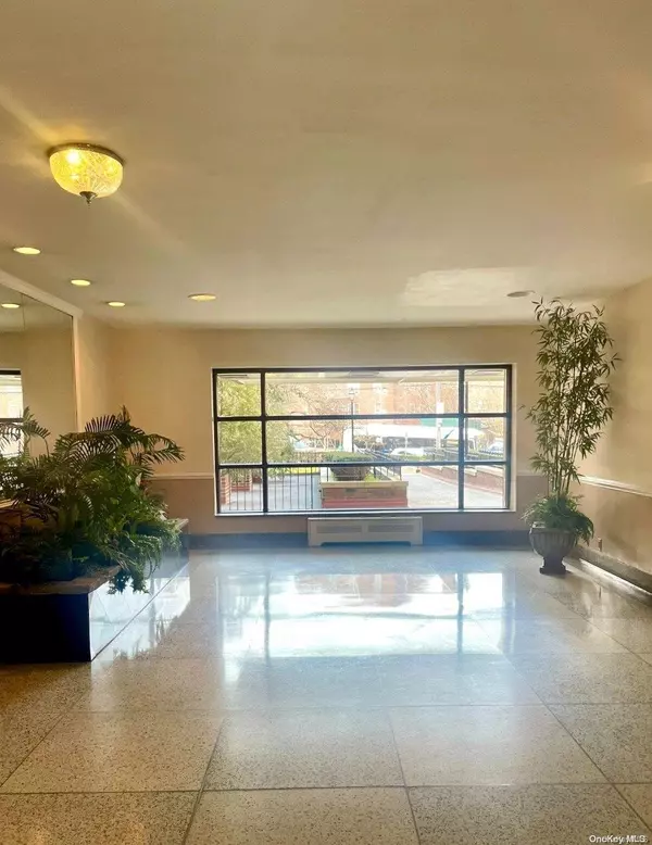 Yonkers, NY 10705,480 Rverdale #3H