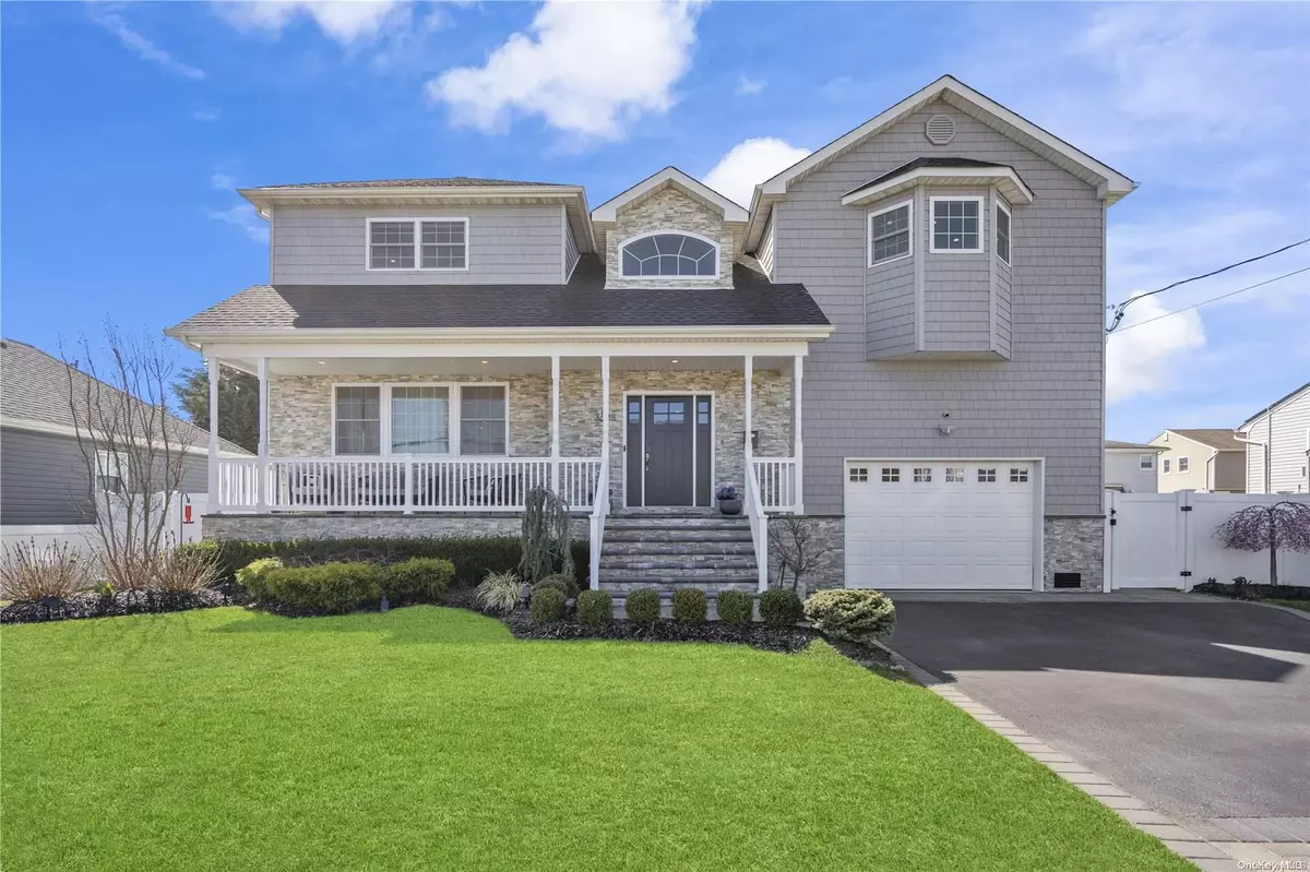 Seaford, NY 11783,3678 Roanoke ST