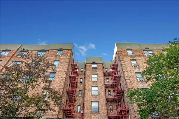 Jackson Heights, NY 11372,34-30 78 ST #1A