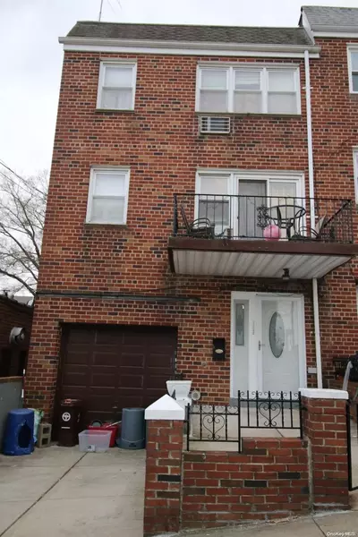 163-16 65th AVE, Flushing, NY 11365