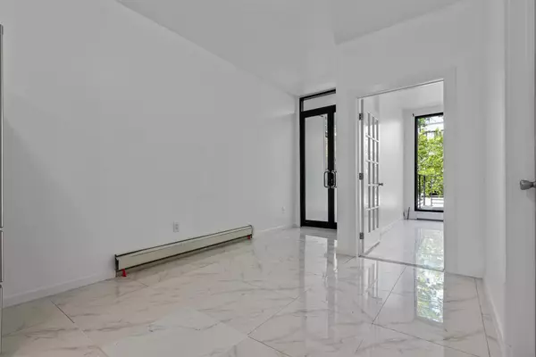 Brooklyn, NY 11233,254A Saratoga AVE